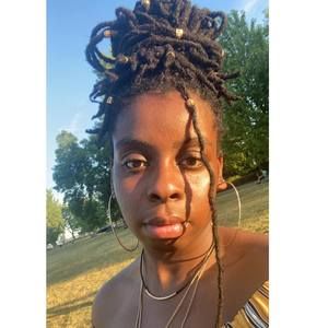 Meet your Posher, Erika